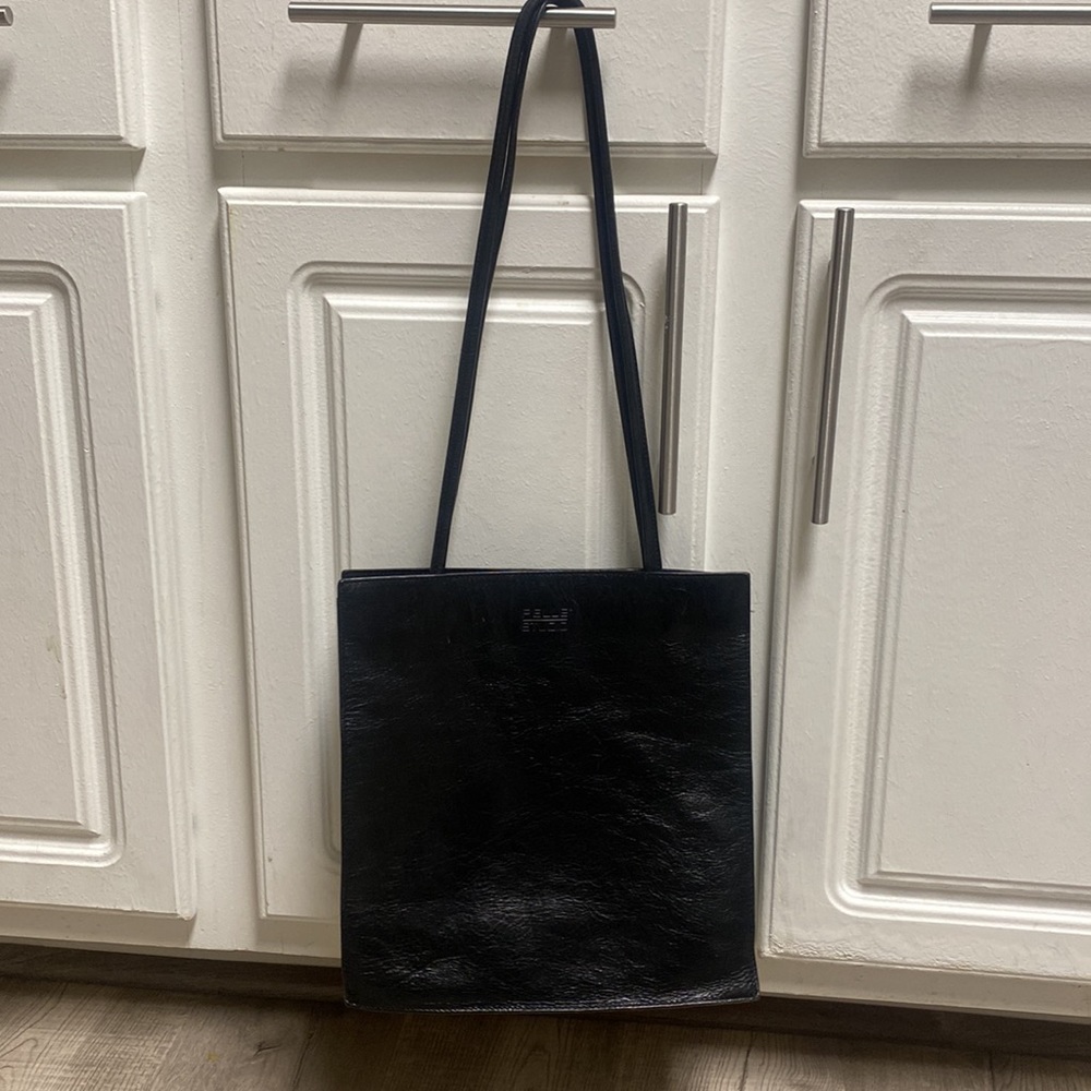 Wilson’s Leather Hobo Tiny Straps Bag - Picture 10 of 11